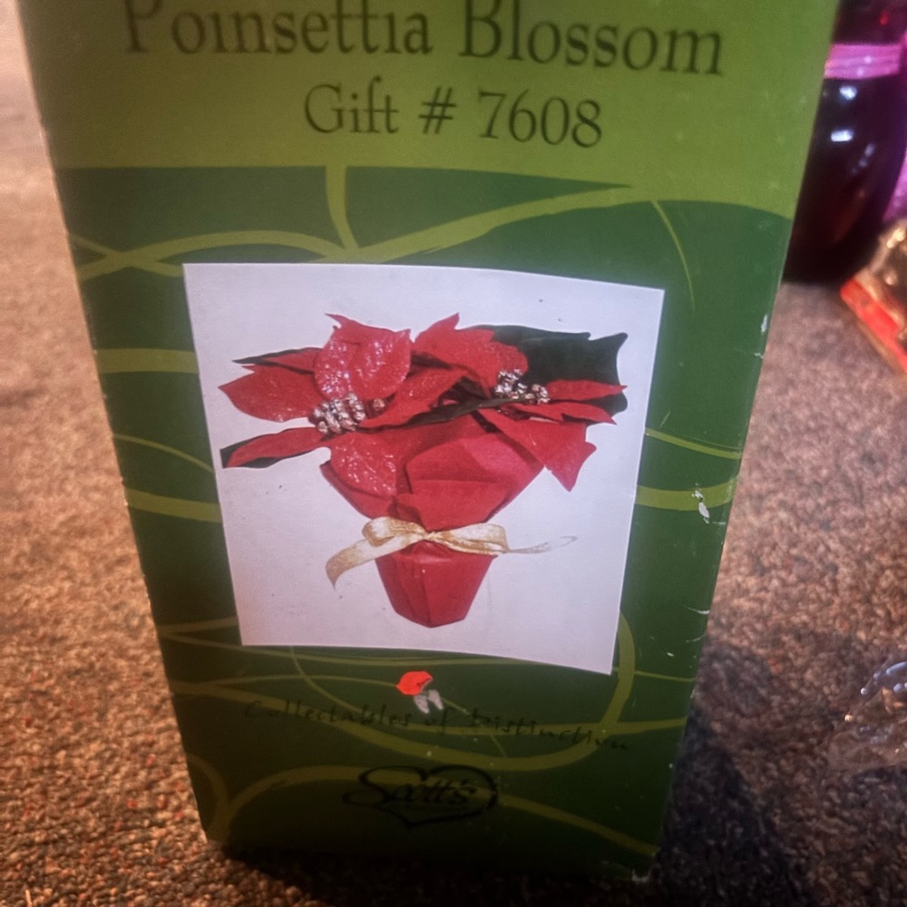 Poinsettia Blossom Gift Set - Red